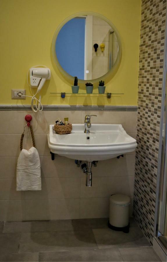 Beb Binario39 Bed & Breakfast Naples Exterior photo